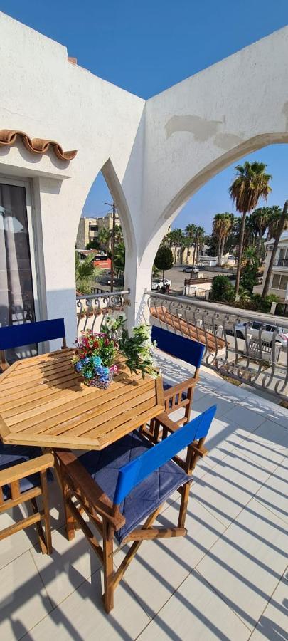 Lovely 1Betroom Apartment Near The Beach Pyla Bagian luar foto