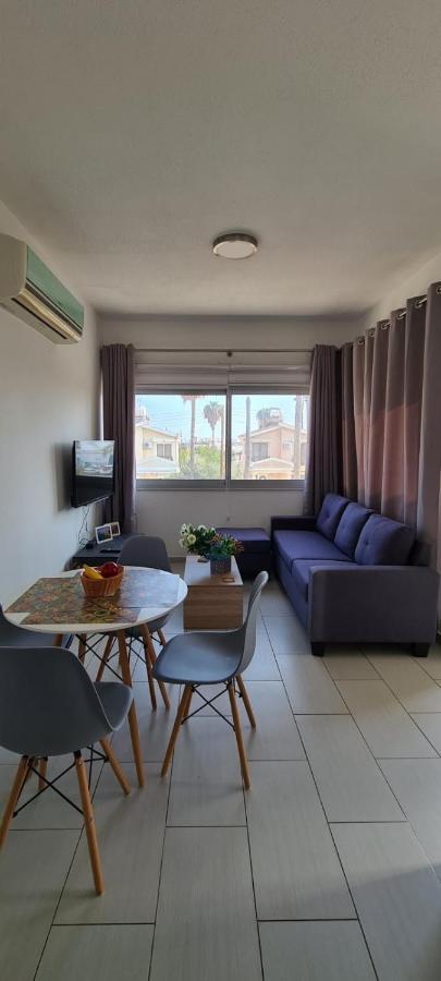 Lovely 1Betroom Apartment Near The Beach Pyla Bagian luar foto